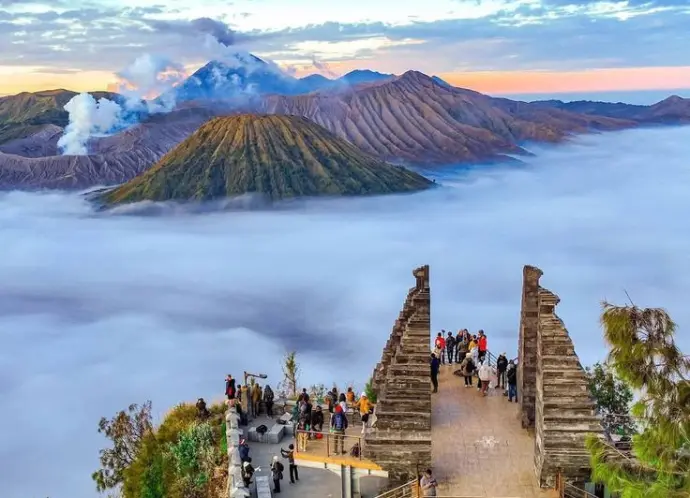 Seruni point dengan motor trail